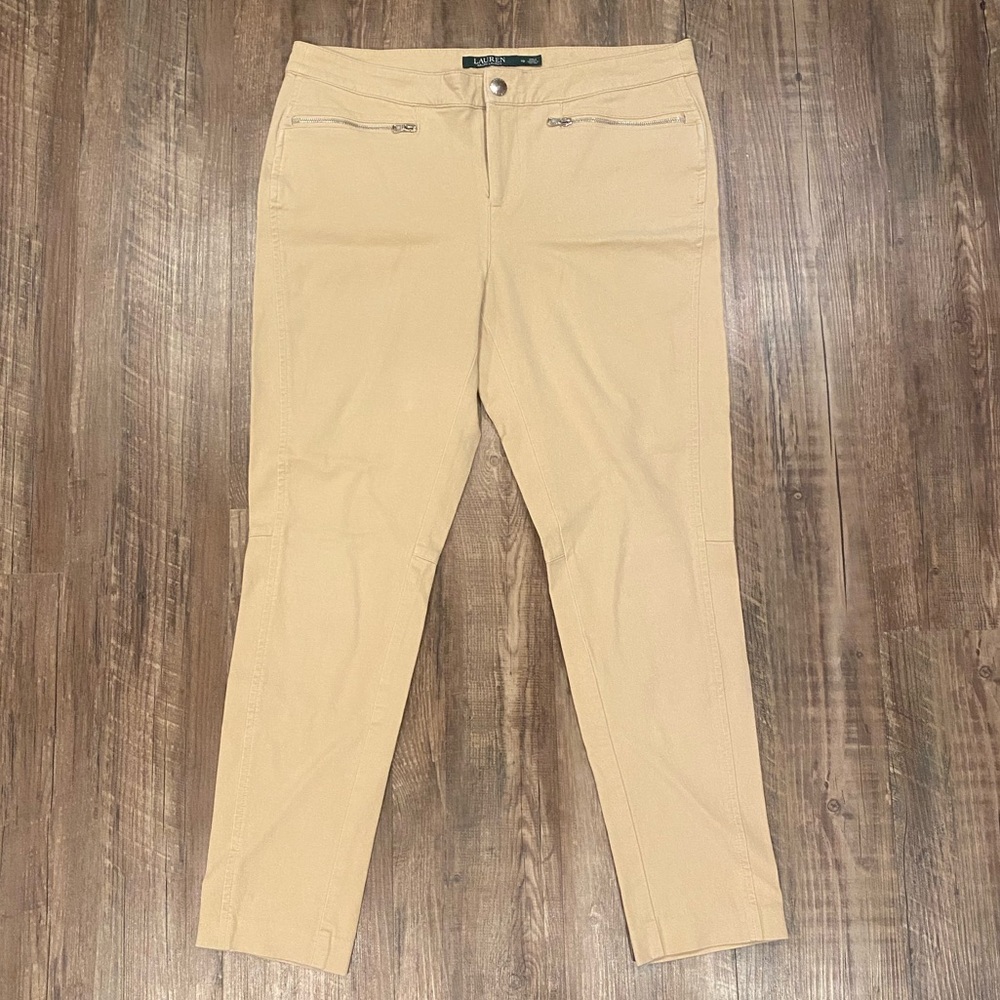 Lauren Ralph Lauren RN #41381 CA #56658 khaki / beige / tan pants front zippers